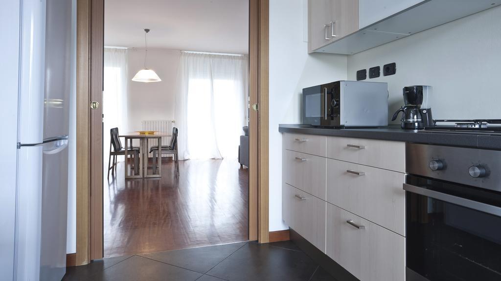 Italianway-Zanella Apartman Milánó Kültér fotó